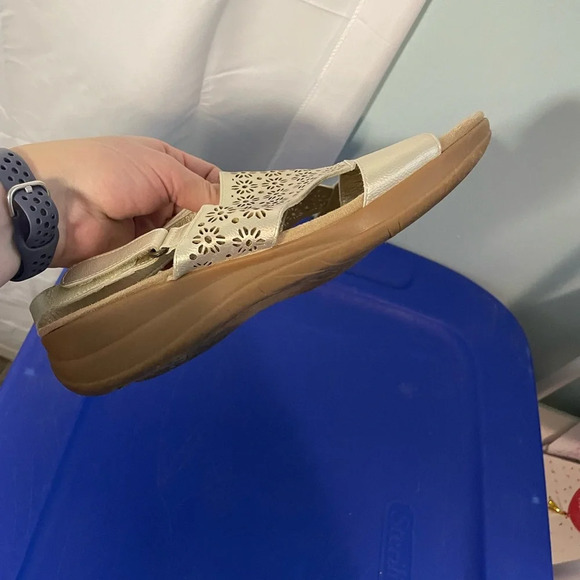 Wearever Jorden Women’s‎ Sandals gold and tan size 8.5 - Picture 3 of 10